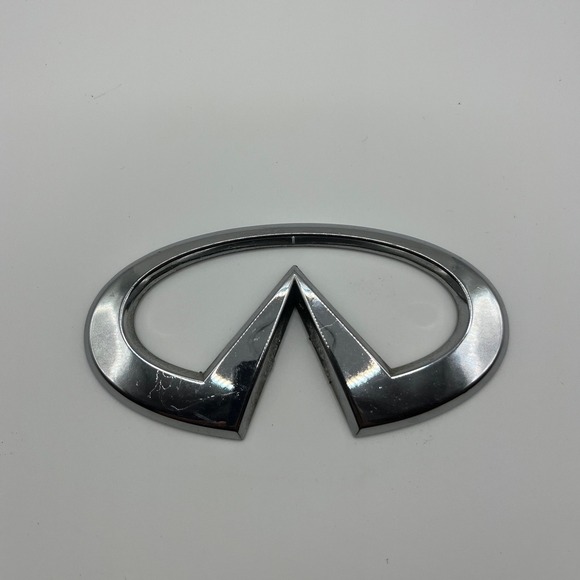 Infiniti Other - Infiniti Emblem Badge Rear Trunk Logo 84890-5Y800 Chrome Silver Used
